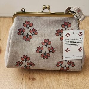 Iyura small clutch hand purse New